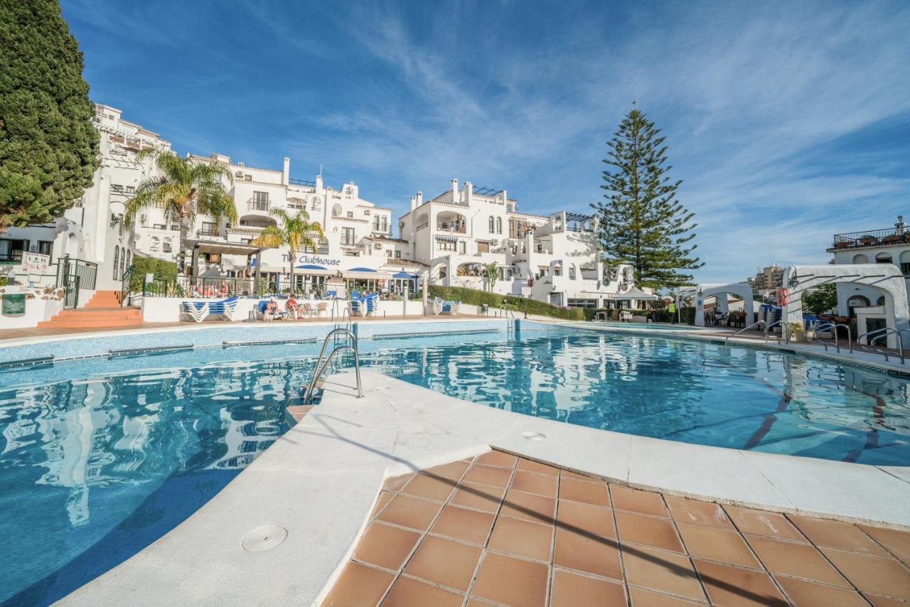 Freshly Renovated, Modern Penthouse Pueblo Evita! Benalmádena Εξωτερικό φωτογραφία