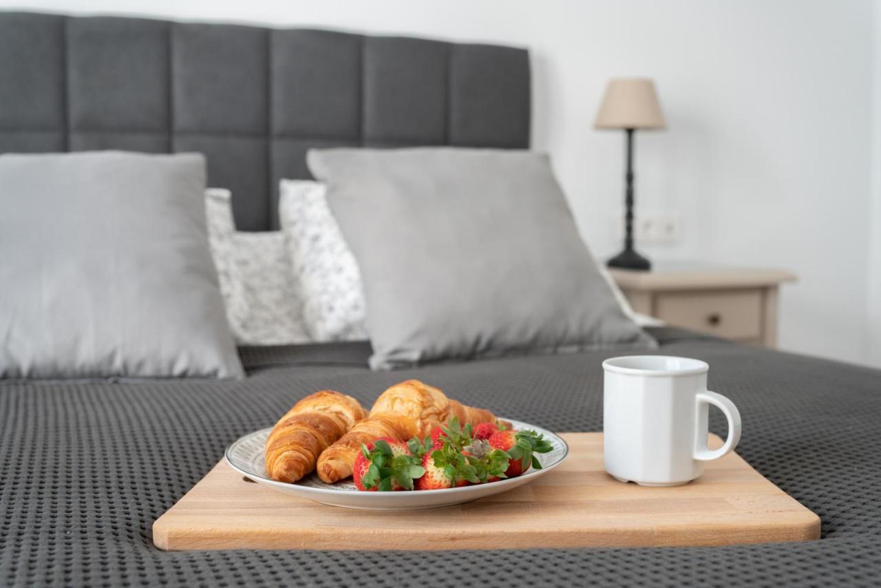 Freshly Renovated, Modern Penthouse Pueblo Evita! Benalmádena Εξωτερικό φωτογραφία