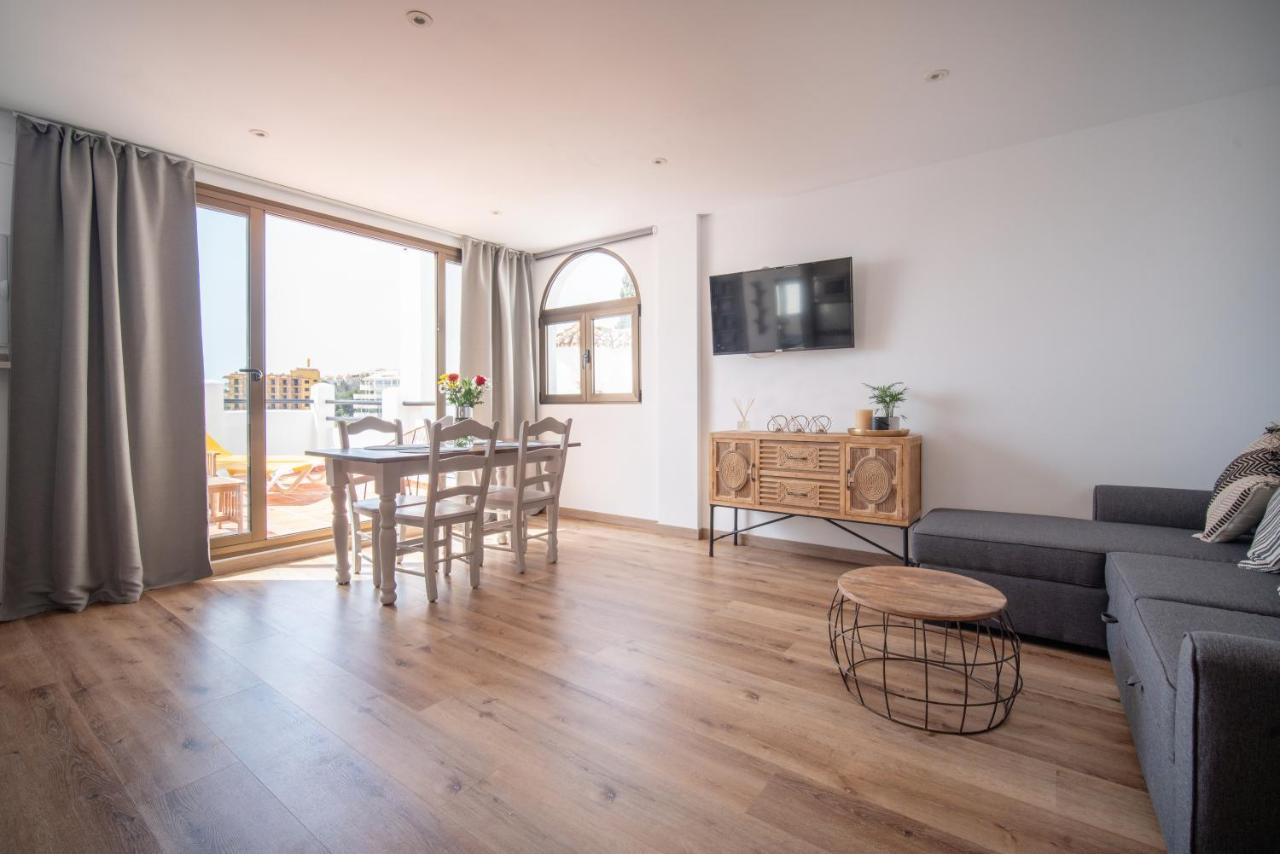 Freshly Renovated, Modern Penthouse Pueblo Evita! Benalmádena Εξωτερικό φωτογραφία