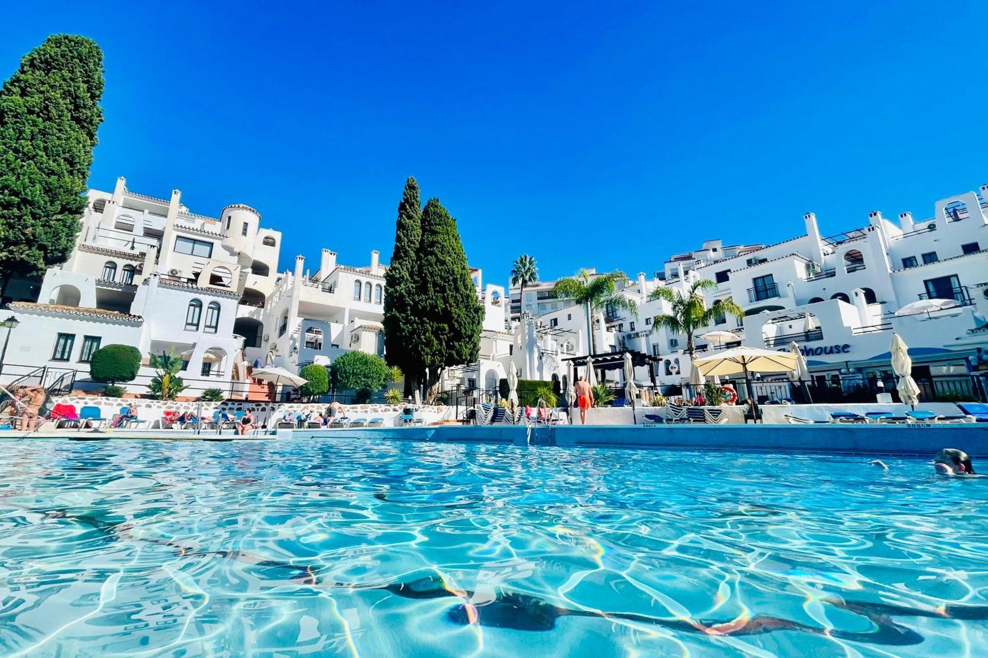 Freshly Renovated, Modern Penthouse Pueblo Evita! Benalmádena Εξωτερικό φωτογραφία